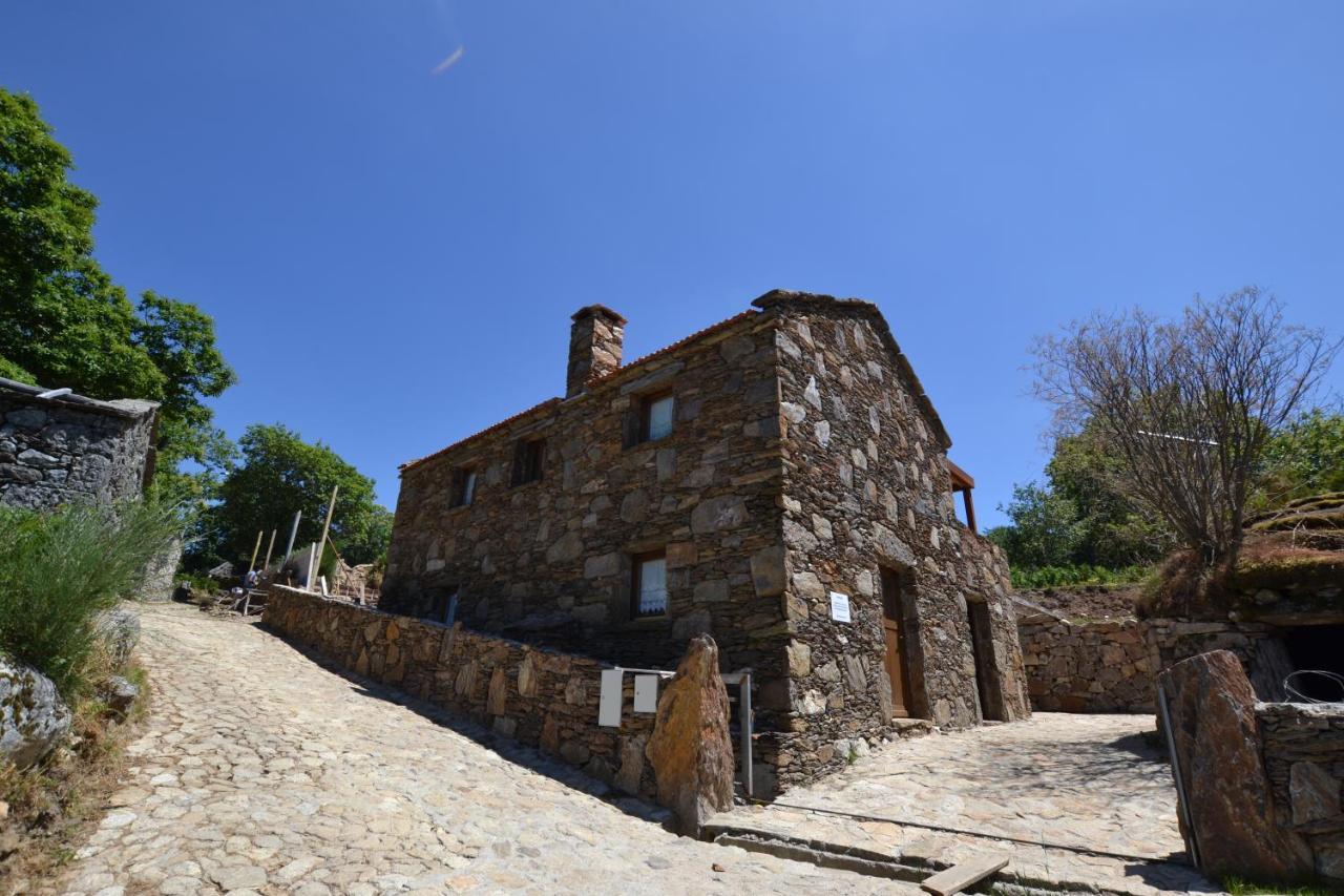הוילה Melgaço Casas De Xisto, Branda Da Aveleira מראה חיצוני תמונה