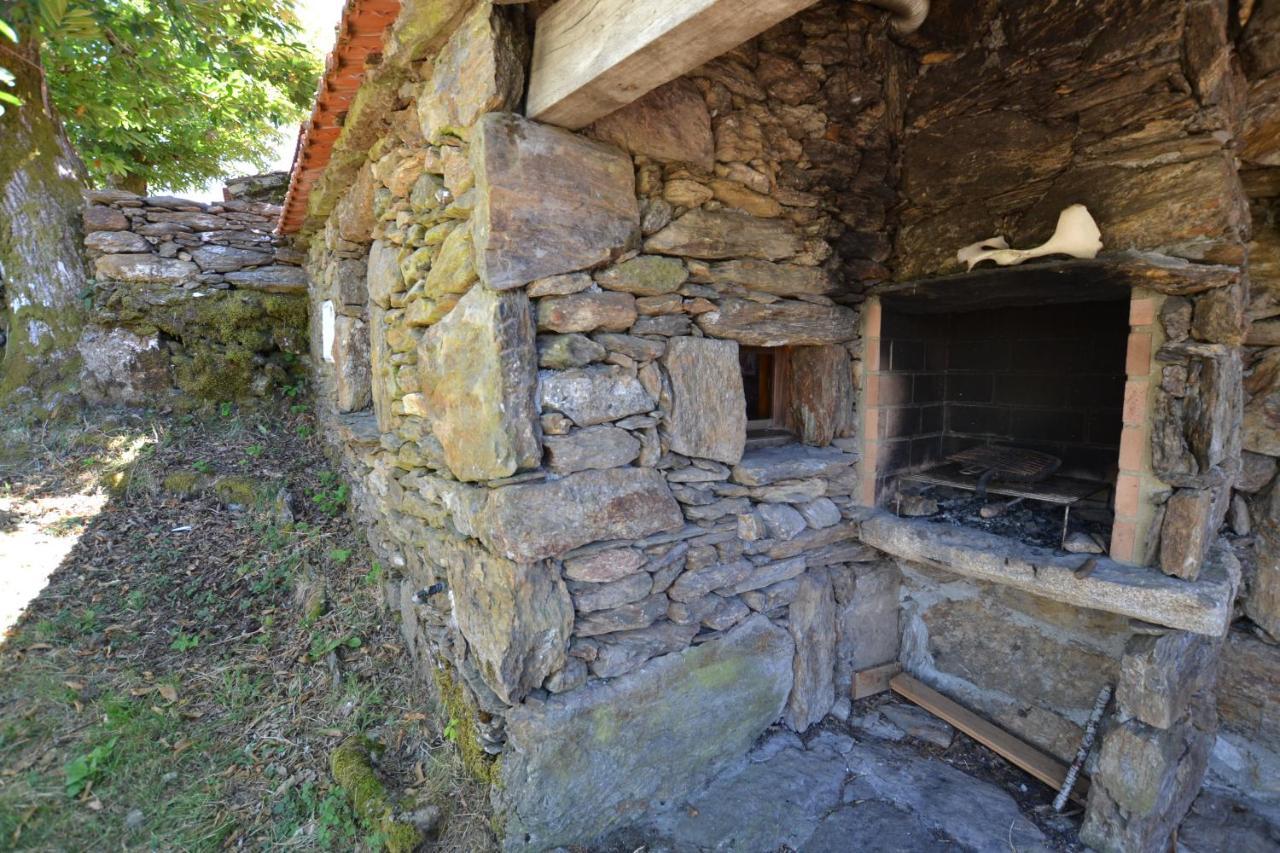 הוילה Melgaço Casas De Xisto, Branda Da Aveleira מראה חיצוני תמונה